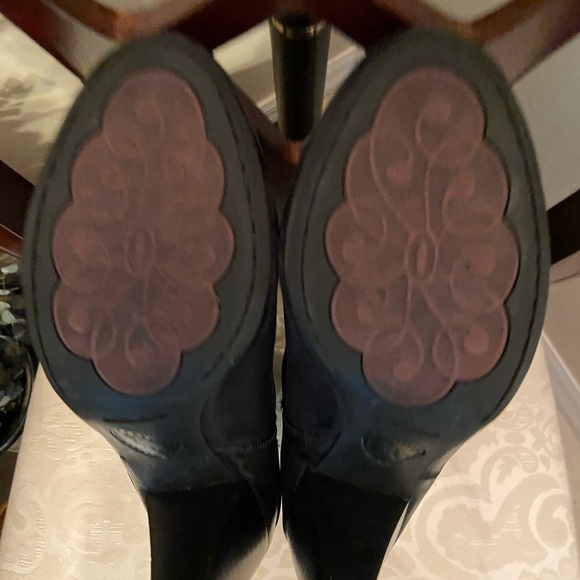 Born Crown Jailyn Black leather size 8 1/2 Bootie Boots - Picture 5 of 15